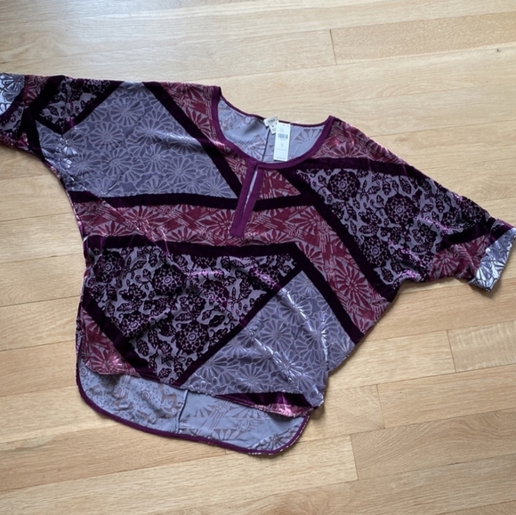 🆕️ Anthropologie Tiny Velvet Patchwork Blouse. NWT - Picture 6 of 14